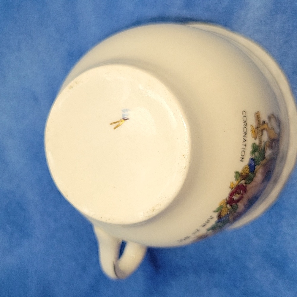 Queen Elizabeth Coronation 1953 Tea Cup Commemorative Vintage Royalty - Picture 5 of 7